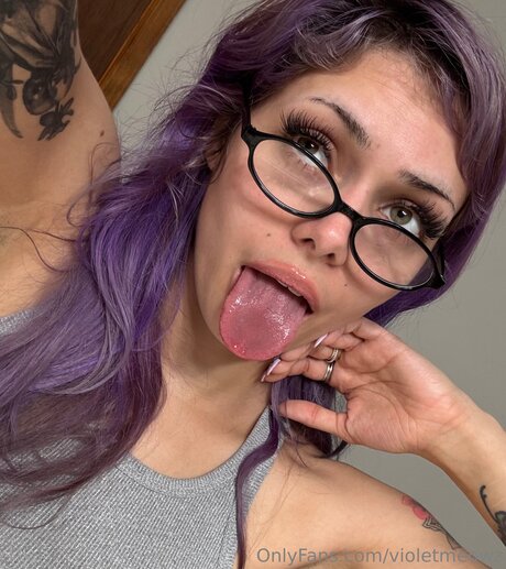 Violetmeowz 裸の女優 写真