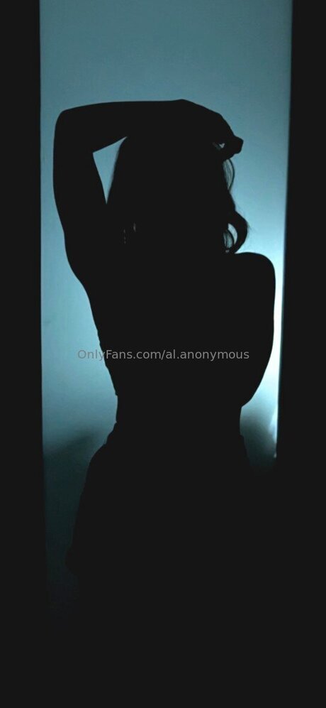 Allie Anonymous ヌードのポルノスター 写真