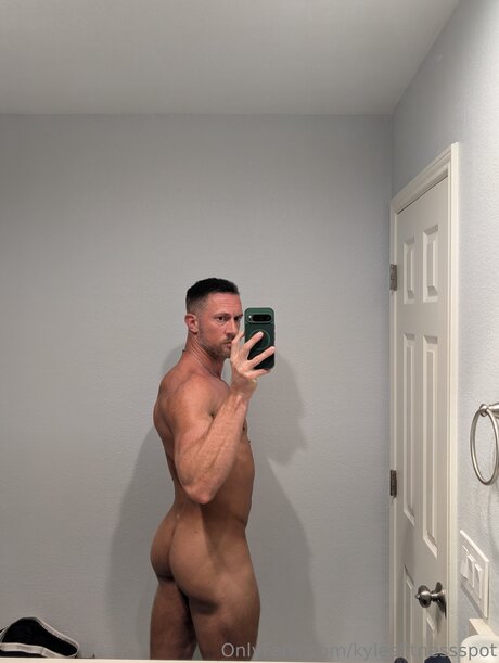 Kylesfitnessspot 最高のスター 写真