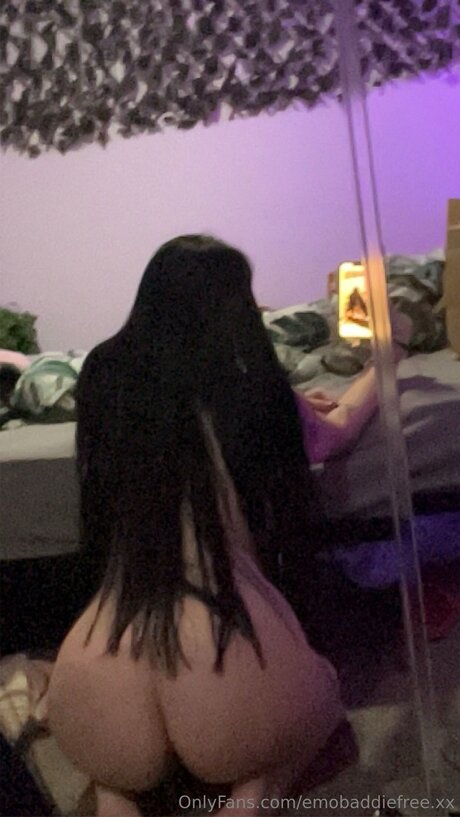 Emobaddiefree Xx セックス女優 写真