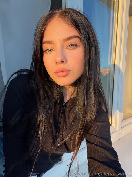Alena Swiitie セックスポルノスター 写真
