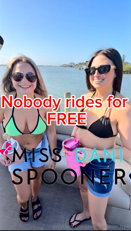 Dani Spooner Free セクシーモデル 写真