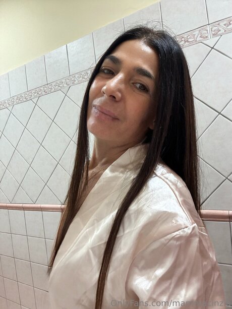 Mammacinzia セクシーモデル 写真