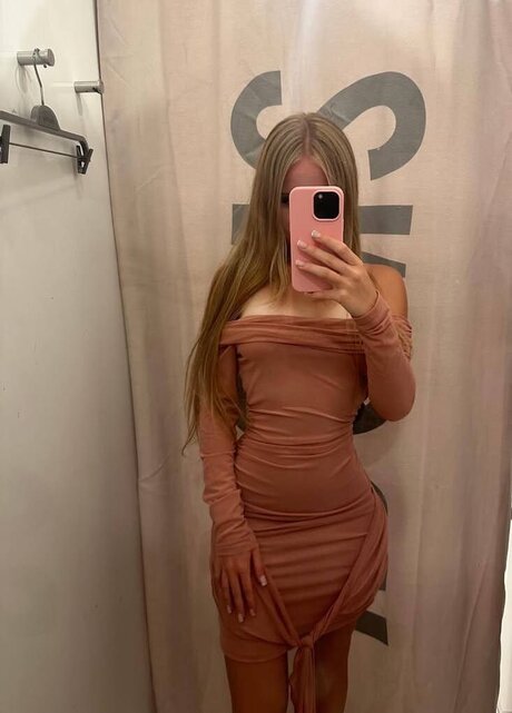 Fabienne Gerber 完璧なポルノスター 画像