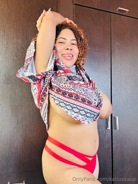 Katiuskaup ポルノスター エロティック 写真