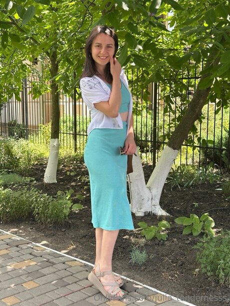 Julia Tendernesss 裸のスター 写真