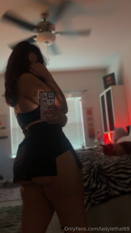 Ladylethal69 女優 写真