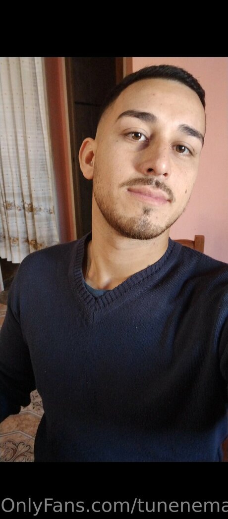 Tunenemalvado ポルノスター ホット 写真