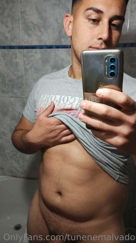 Tunenemalvado セックスポルノスター 写真