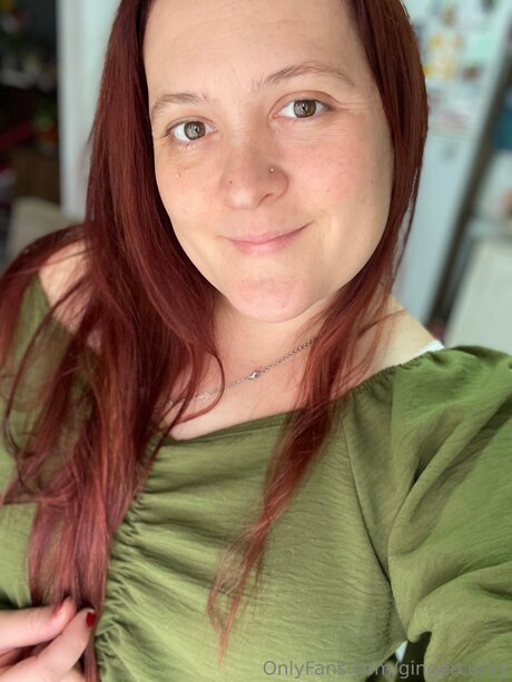 Gingercurvy 可愛いモデル 写真