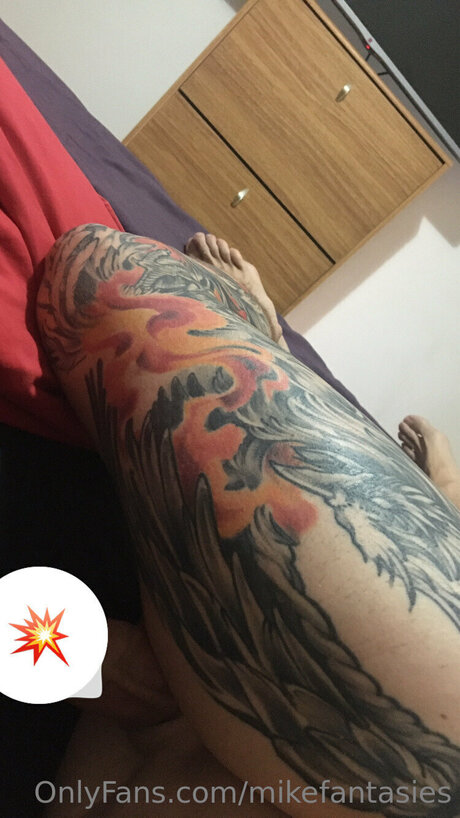 Mikefantasies ホットモデル 写真
