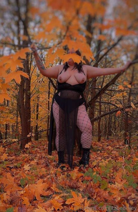 Itzbeckiiey アートモデル 写真