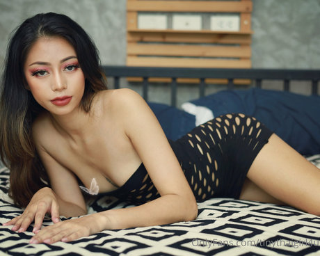 tinythaigirl4u エロティックモデル 画像