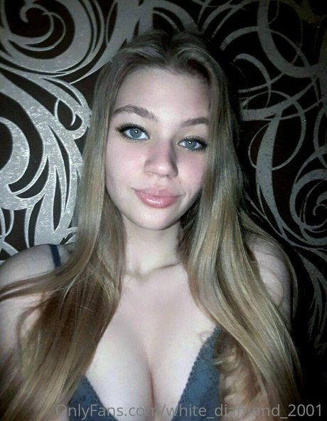 white diamond 2001 スター ヌード ギャラリー
