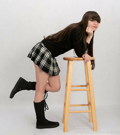 Morbid Mist xxxモデル 写真
