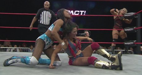 Mickie James ホットなポルノスター 画像