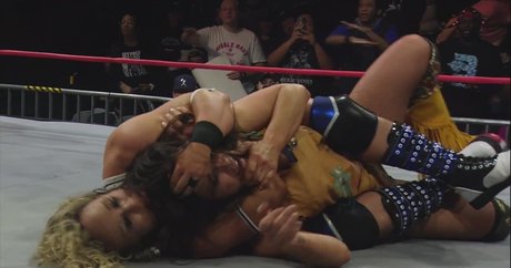 Mickie James 完璧な女優 写真