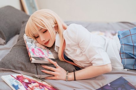 Rioko Cosplay 独占モデル 写真