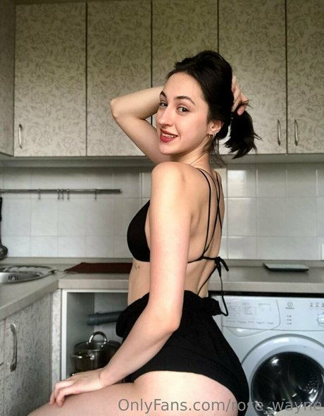 rose wayne 美しいスター 写真