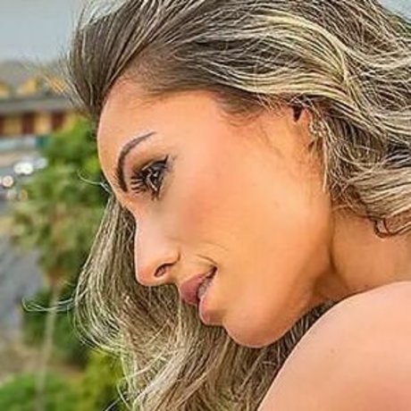 Mariana Aroldi 美しいスター 画像