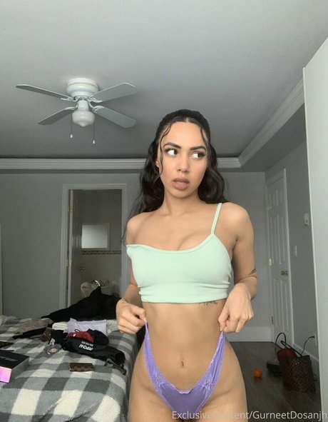 Gurneet Dosanjh ホットなポルノスター 画像