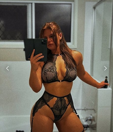 Harmony Doughty ホットなモデル 画像