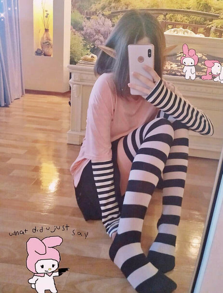 Weeloli Seiichiki アダルトモデル 画像