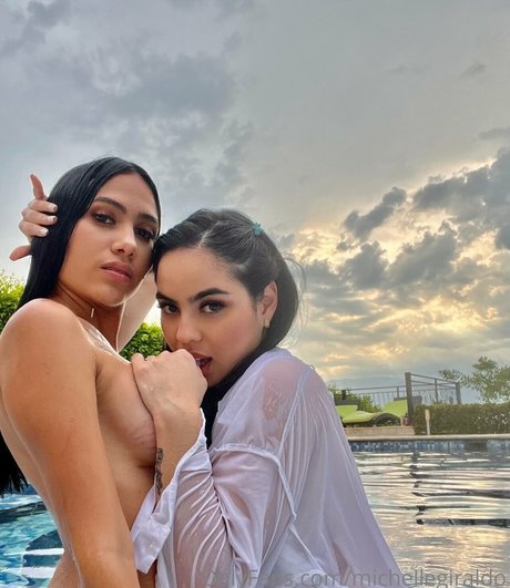 MichelleGiraldo 独占スター 写真