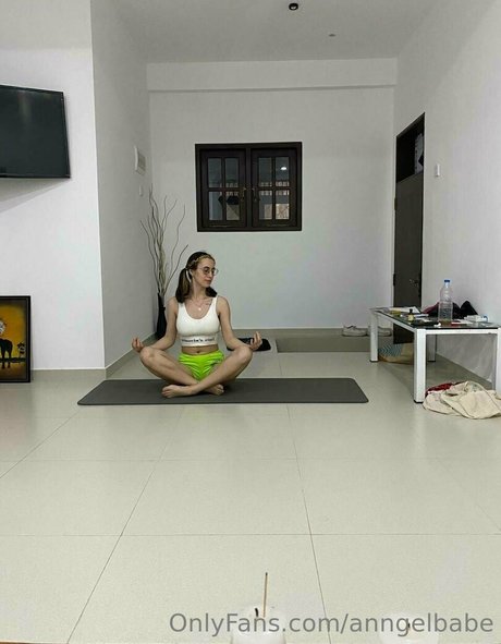 anngelbabe ヌードモデル ギャラリー