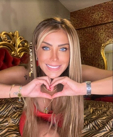Ceyda Ersoy ポルノスター 無料 写真