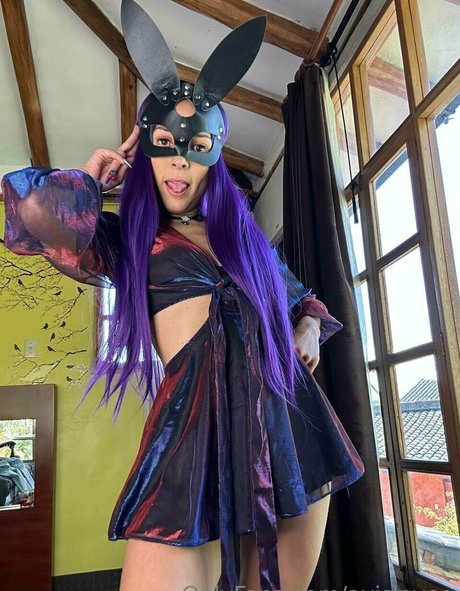 avislovee セクシーなスター 写真