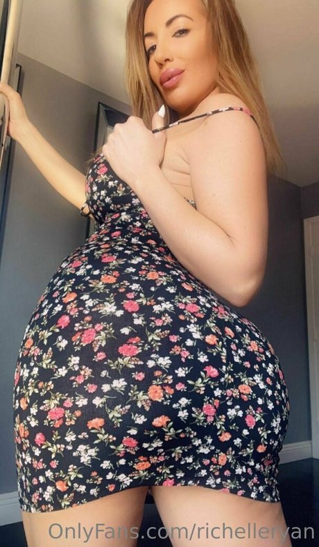 richelleryan 無料のポルノスター 写真