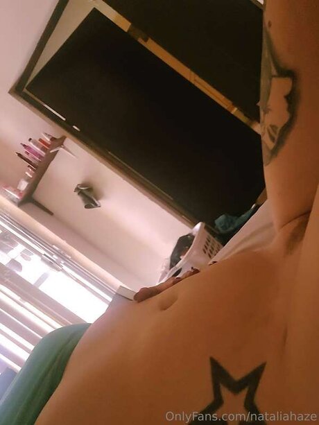 Nataliahaze 美しいモデル 写真