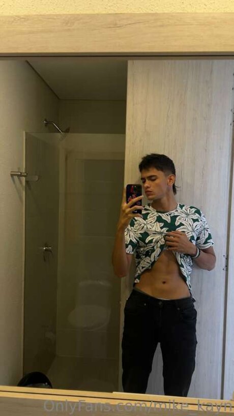 Mike Kayn アート女優 画像