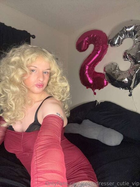 Crossdresser Cutie Vip ポルノモデル 画像