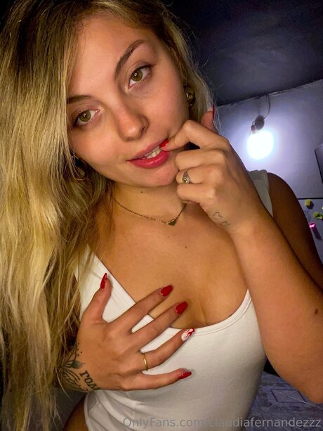 Claudiafernandezzz セックス女優 写真