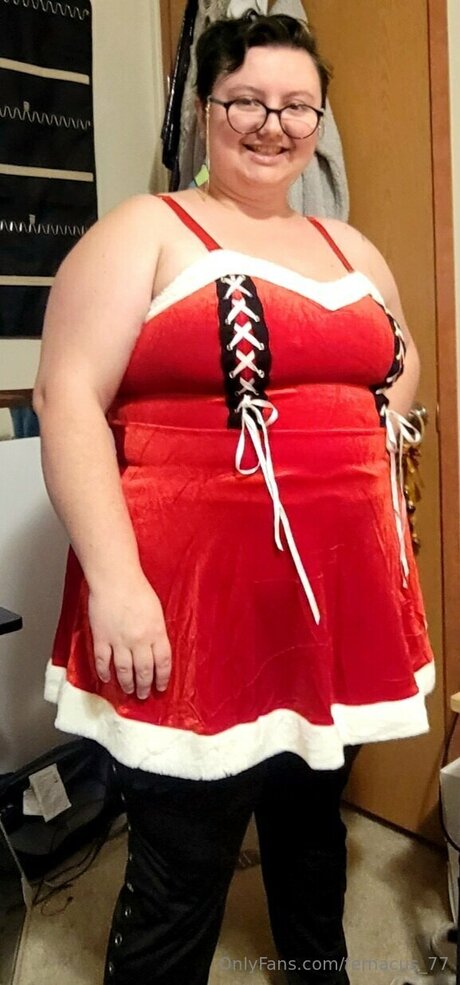 Fernacus 77 ポルノ女優 画像