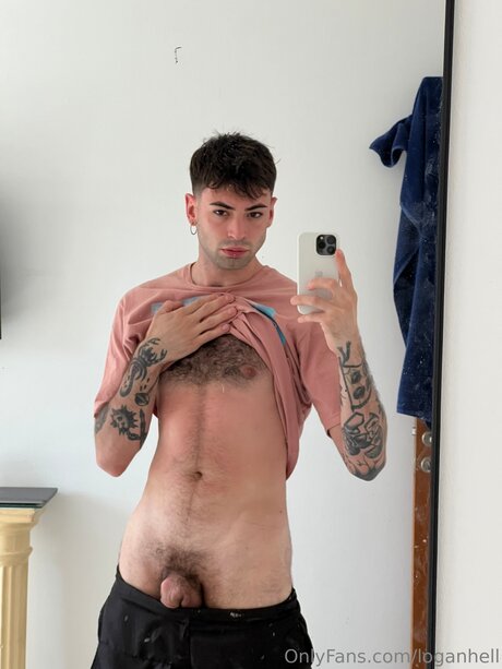 Loganhell 美しいモデル 画像