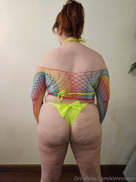 Kimmileon ポルノスター ヌード 写真