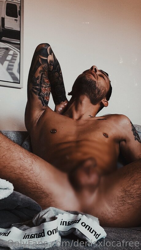 Inkeddenis セックスポルノスター 画像