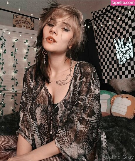 Adalind Gray アダルト女優 写真