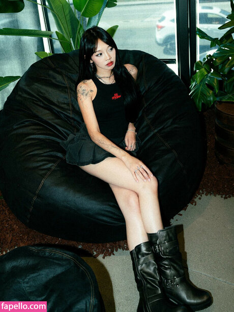 ursungirl セクシーなポルノスター 画像