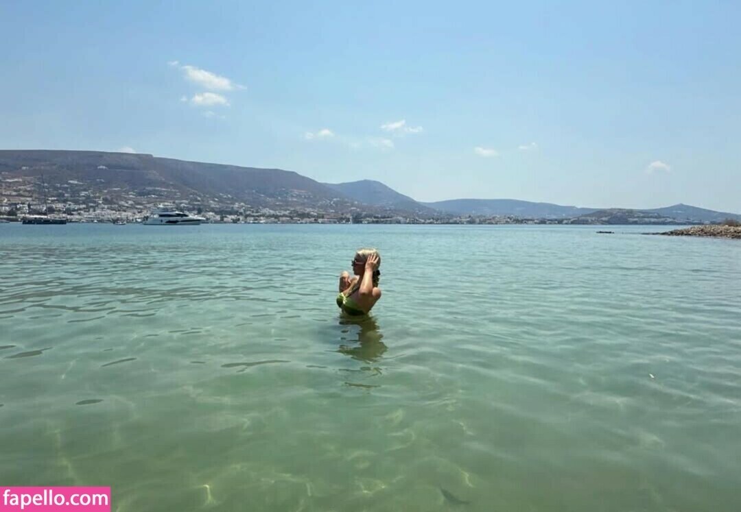 nikkidalessandro22 独占女優 画像