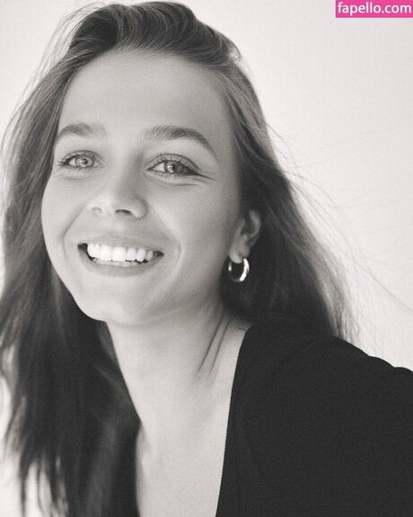 Chloe Campbell ポルノスター ギャラリー