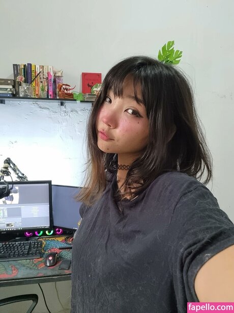 Sayurim  ポルノスター セクシー 画像