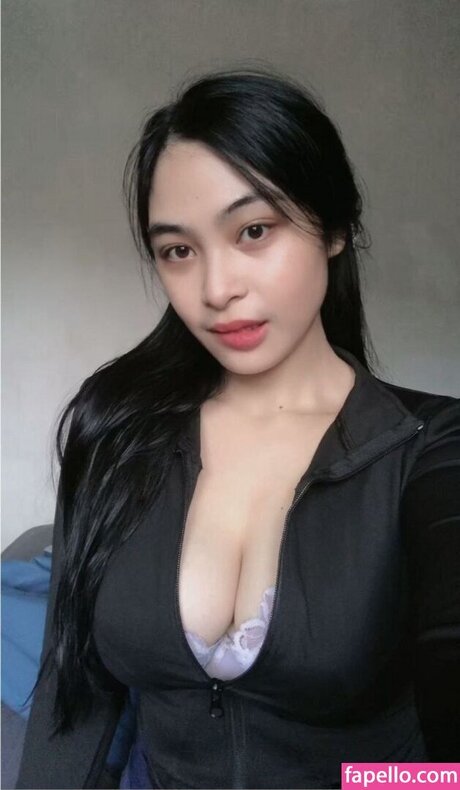 Indonesian Girls ポルノモデル ギャラリー
