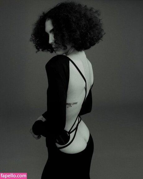 J lia Konrad ヌード女優 写真