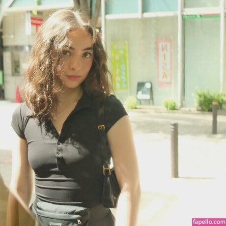 Sakura Shymko モデル 画像