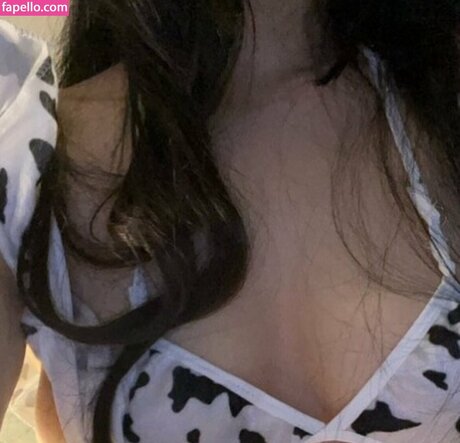 Q Q69 74O 美しいモデル 写真