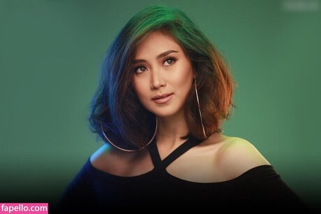 Sarah Geronimo アダルトモデル 写真